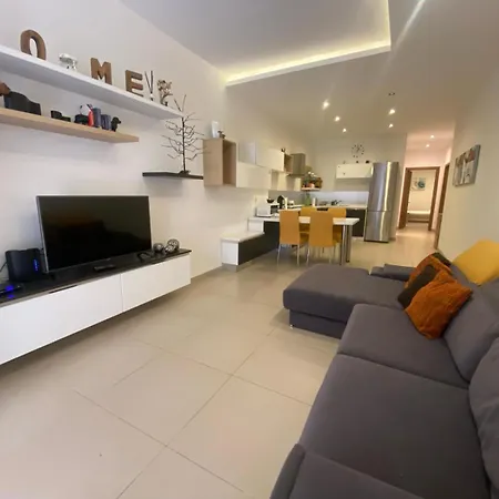 Apartment 2 Bedroom Maisonette